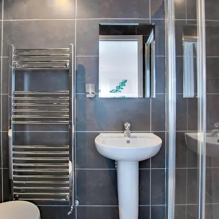 Apartment Flat 1 Holmesdale